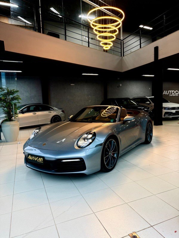 Antes: foto comum do Porsche 911